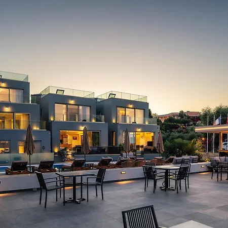 Villa Isla &